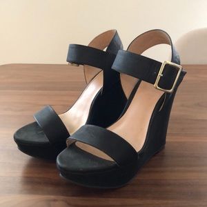Black Wedges